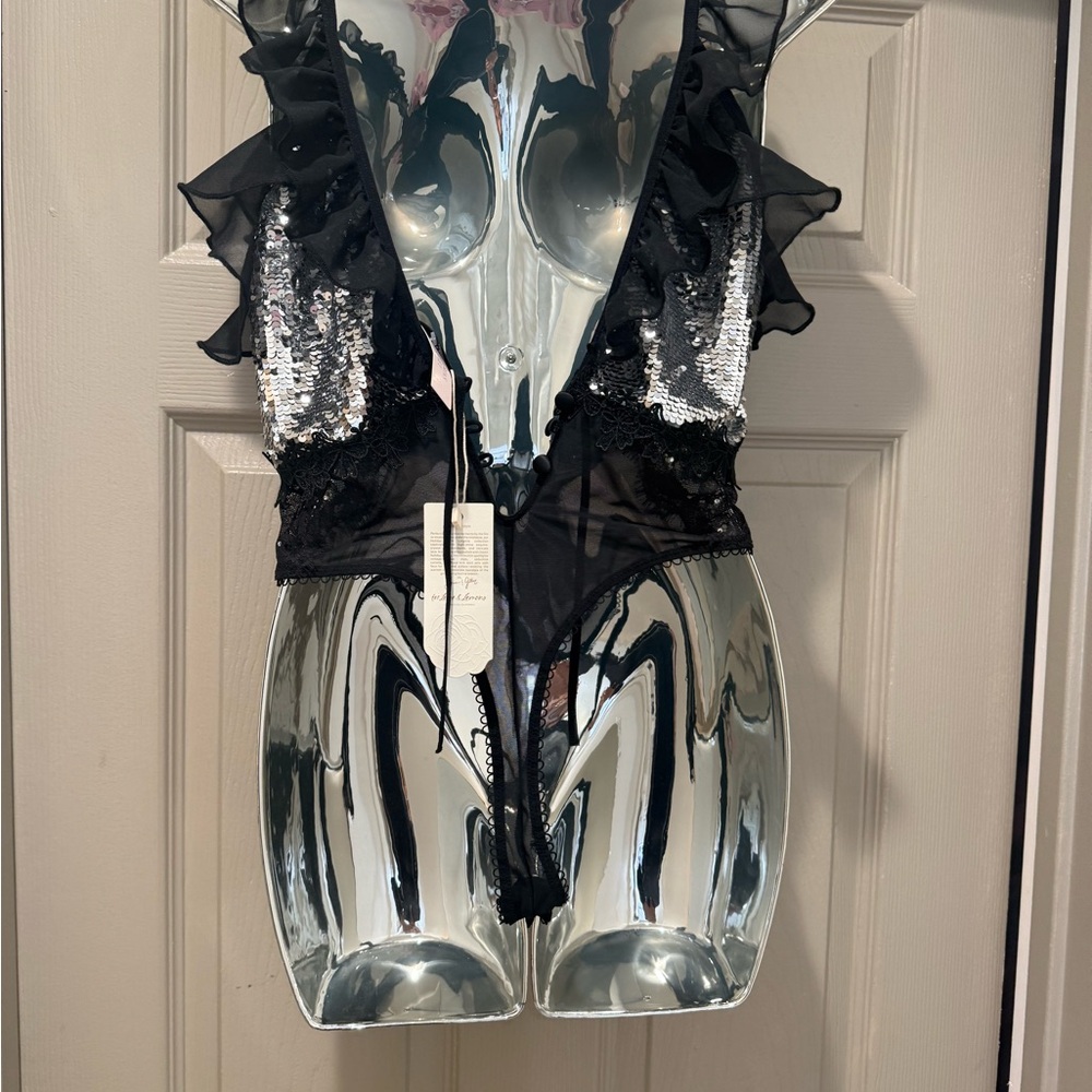 Black and Silver Sequin Bodysuit - Picture 6 of 8